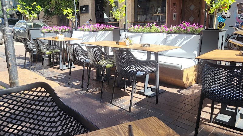 Lavelé Garden - Photo 1