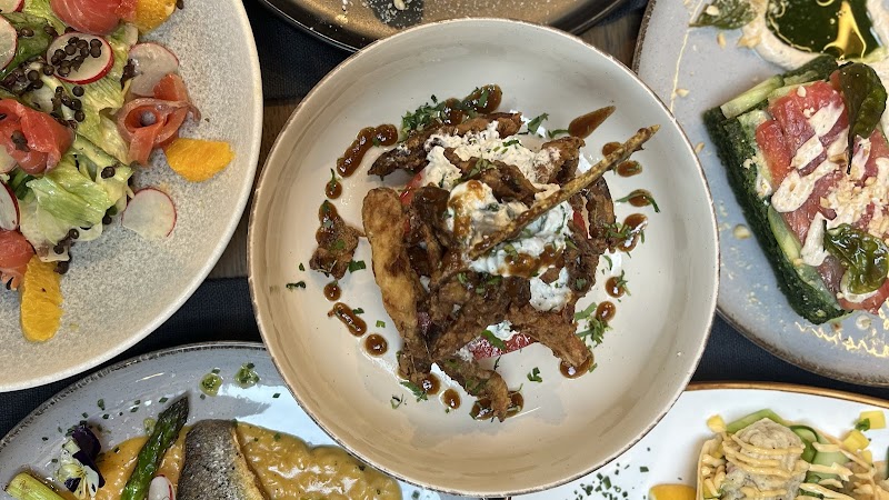 Ресторант “Фестивал” - Photo 2