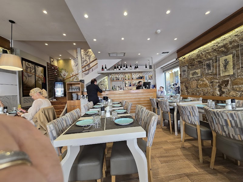 AgioLi Mediterranean Cuisine - Photo 2