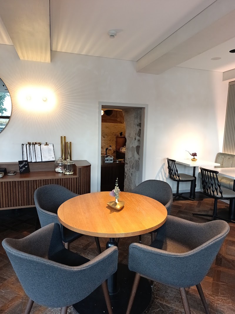 Falken Thun - Photo 5