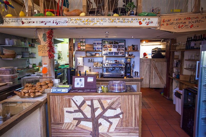 Vegetarian restaurant and bakery "Sun Moon" - Photo 6