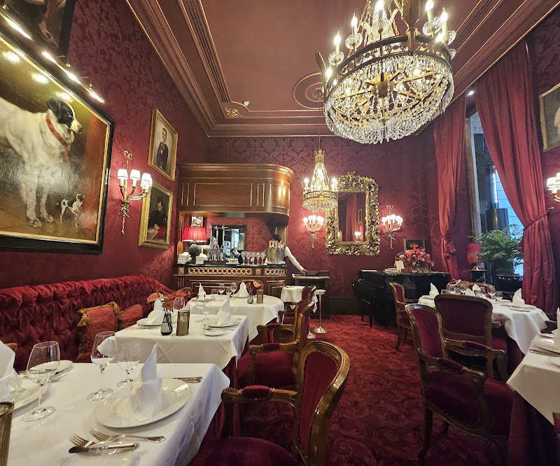 Restaurant Rote Bar - Photo 4