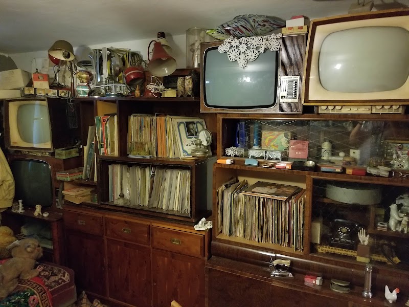 Muzeul Consumatorului Comunist - Photo 6