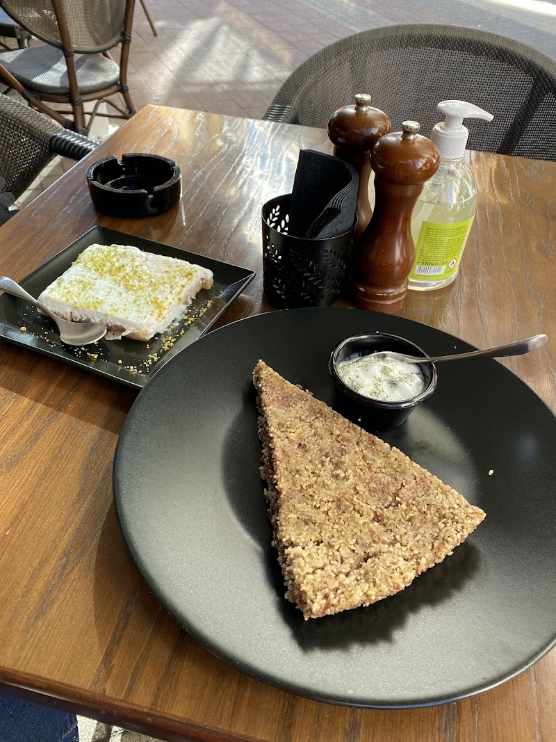 Mayriges Lebanese Cuisine - Photo 6