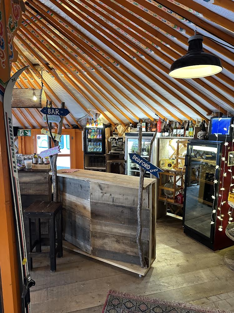 The blue pool - Photo 1