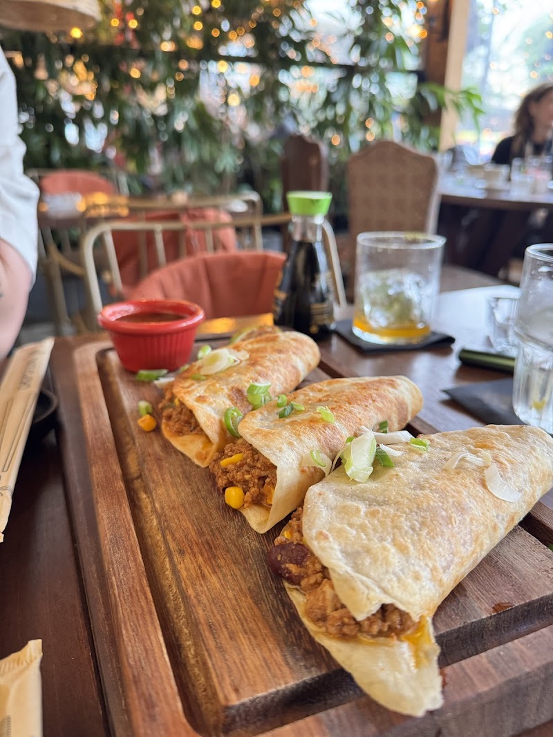 El Sur - Ethnic Resto Bar - Mexican & Sushi Bar - Photo 4