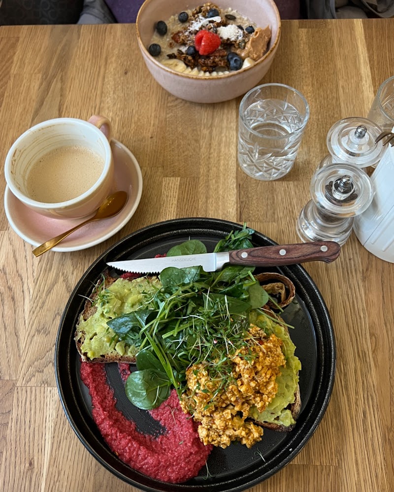 zina’s eatery - Photo 6