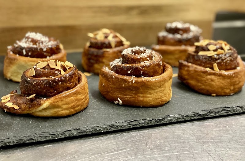 zina’s eatery - Photo 2