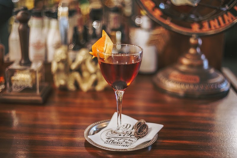 Red Nose Bar - Photo 2