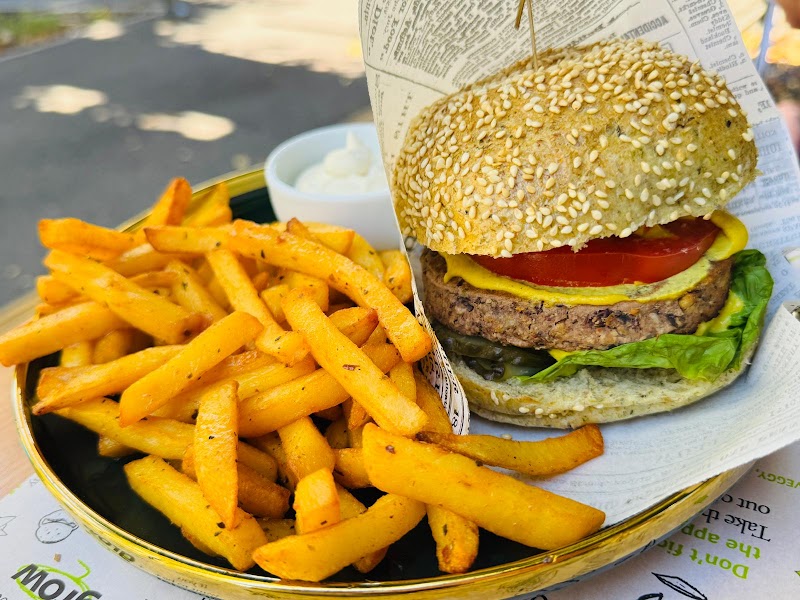 Sara Green - Photo 3