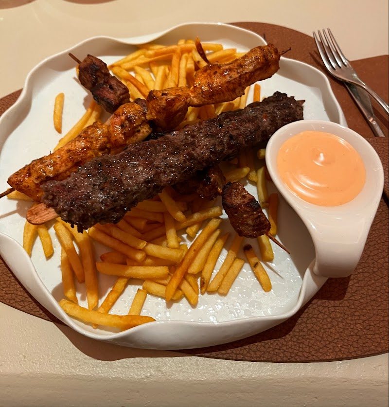 The House of LU - Photo 8