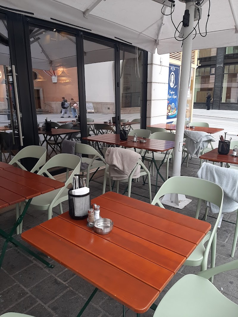 Schnitzel One - Photo 3