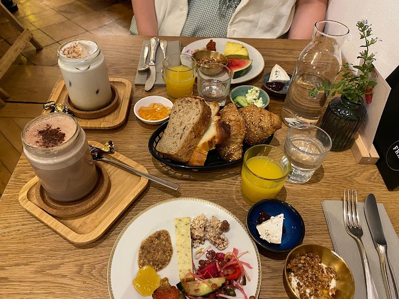 Kafi Franz - Photo 5