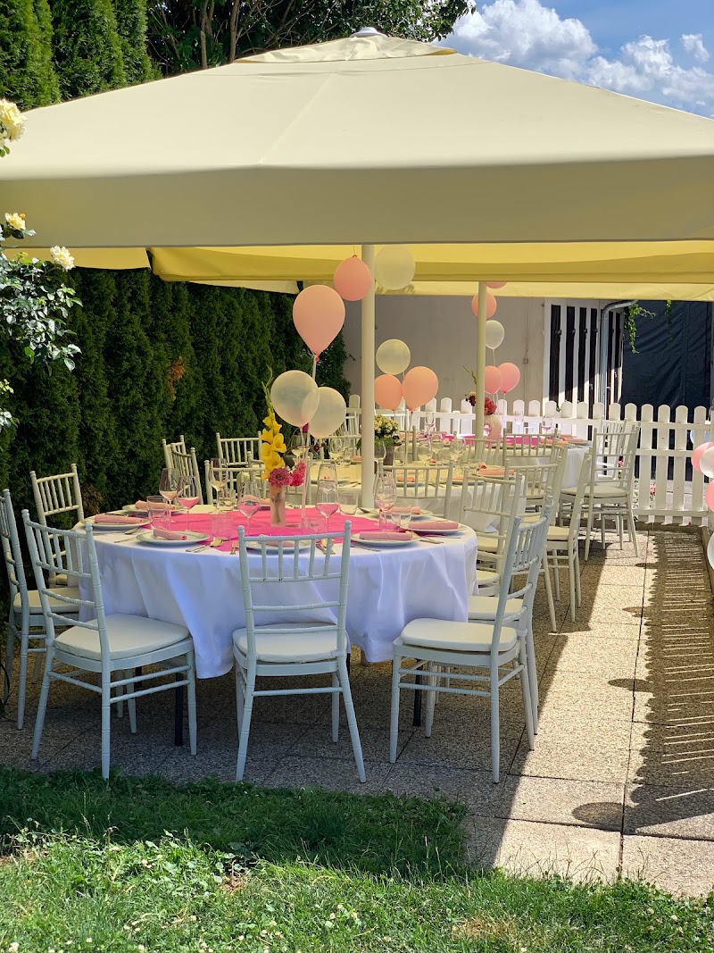 Gasthaus & Restaurant Aichholzer - Photo 1