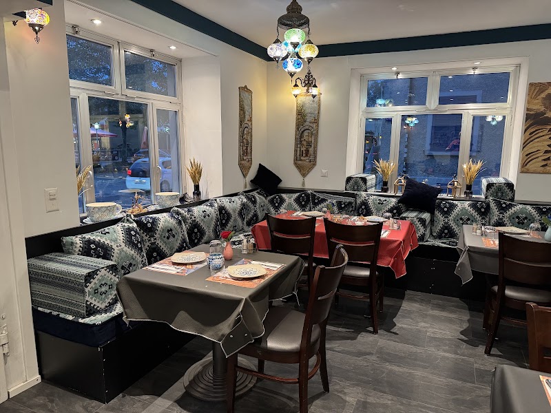 Palmera Restaurant - Photo 4