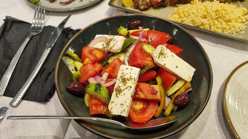 Veranda Restaurant - Photo 4