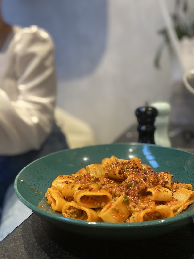 Barzoo cuzine & cocktails - Photo 4