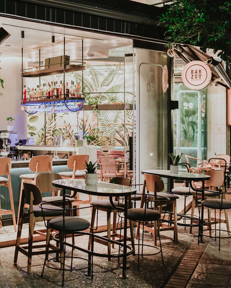 Barzoo cuzine & cocktails - Photo 5