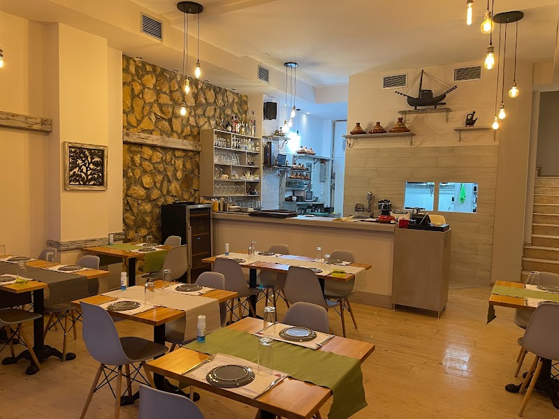 A Little Taste of Home Restaurant - Photo 1