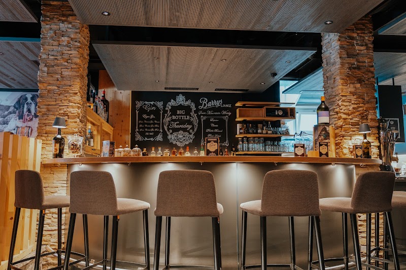 Barrys Restaurant, Bar & Lounge - Photo 5