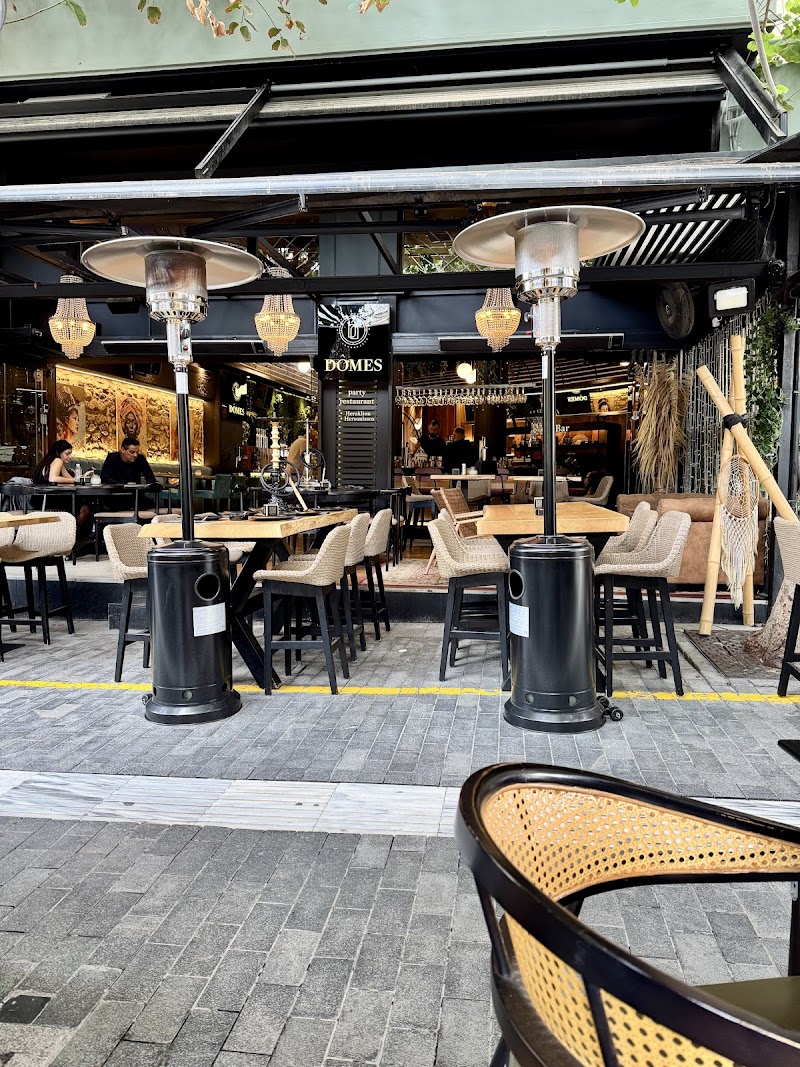 Domes All Day Cafe Bar & Restaurant - Photo 5