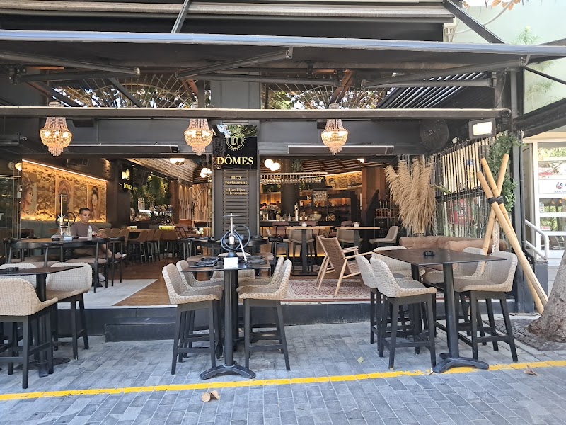 Domes All Day Cafe Bar & Restaurant - Photo 4