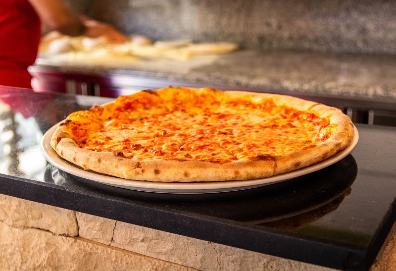 Pizzeria la Piccola - Photo 2