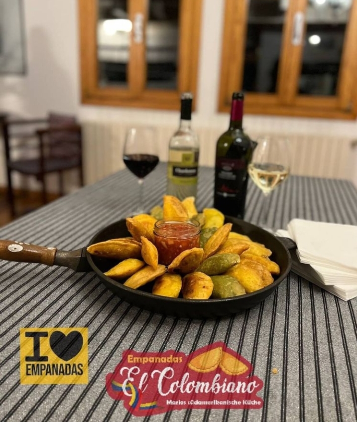 Empanadas El COLOMBIANO Restaurant Österreich-Kärnten - Photo 2