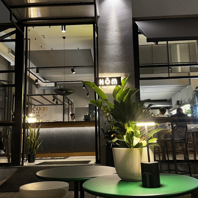 Nom Street Food - Photo 1