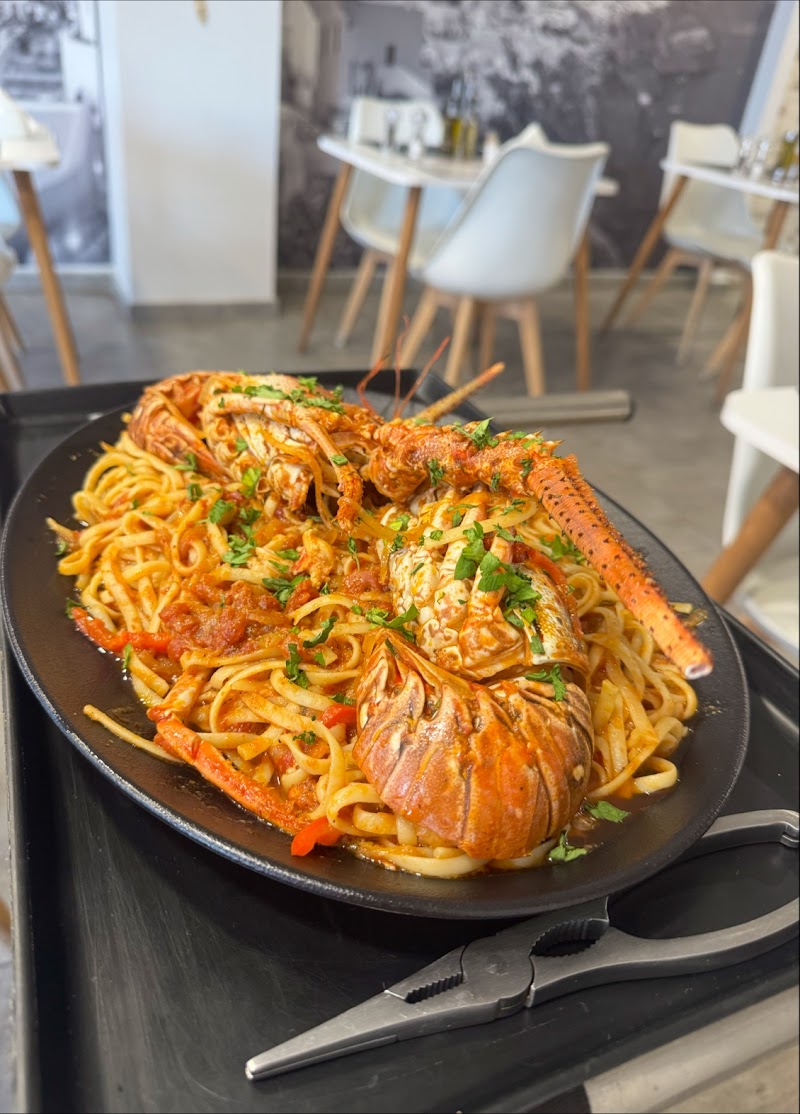 FISH MARKET SEAFOOD BISTRO SANTORINI - Photo 5