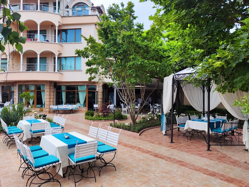 Restaurant Jardin Blanc - Photo 1