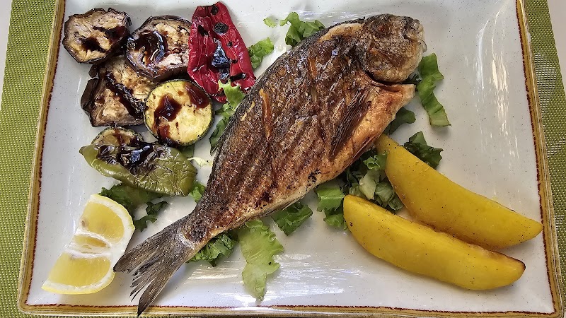 Mateo Restaurant - Photo 2