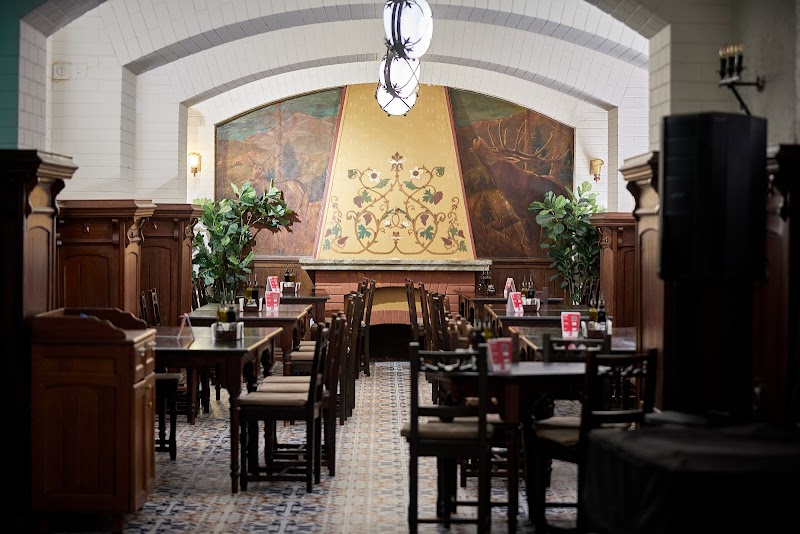 Caru' cu bere - Photo 1