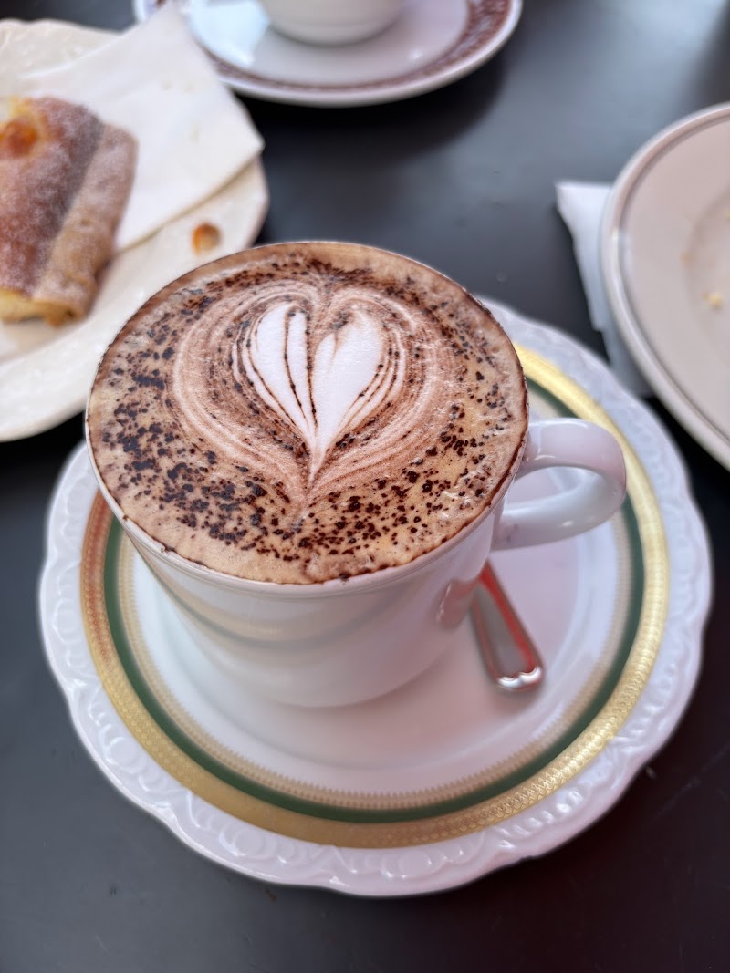 Kaffee Klatsch Davos am Platz - Photo 3